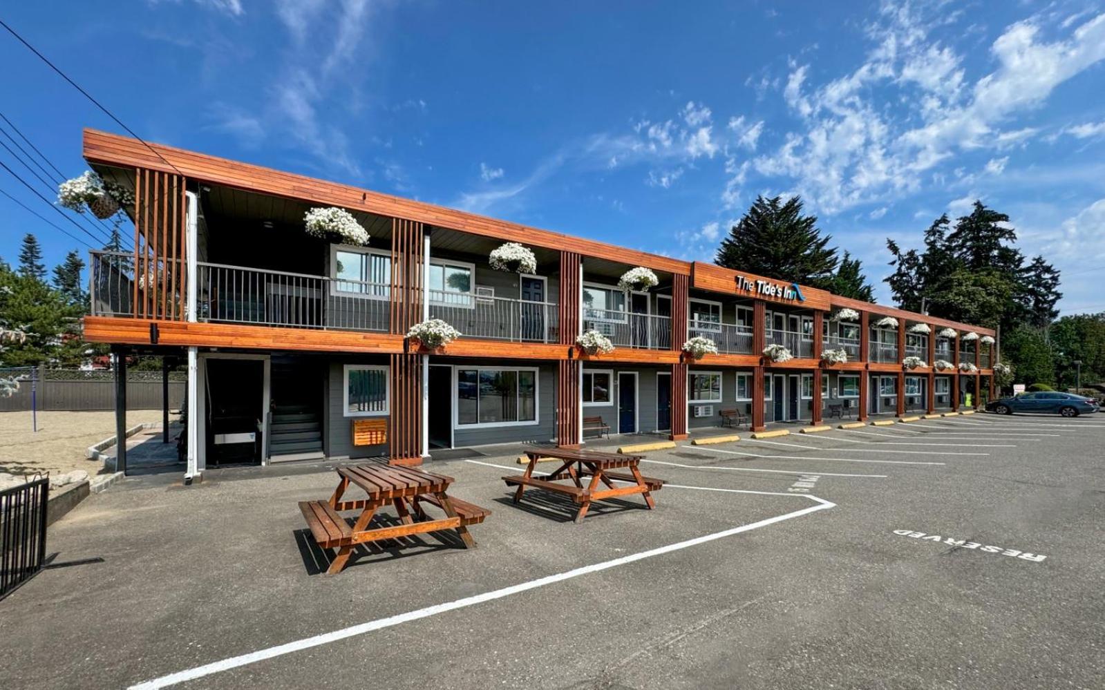 The Tide'S Inn Parksville Bagian luar foto