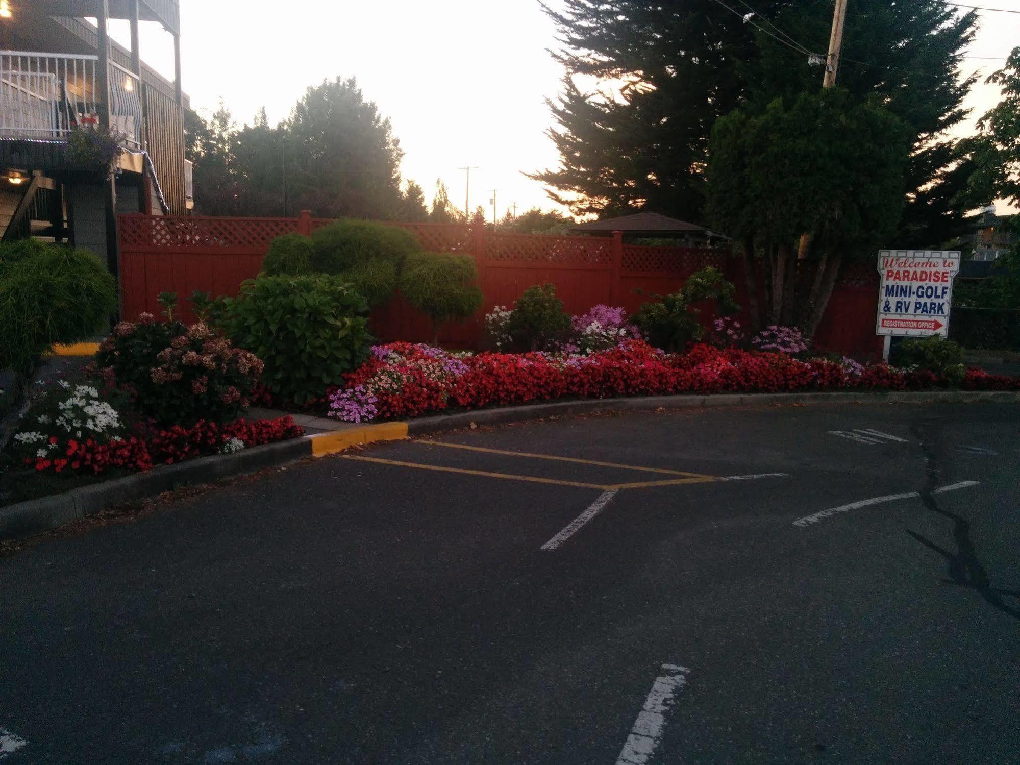 The Tide'S Inn Parksville Bagian luar foto